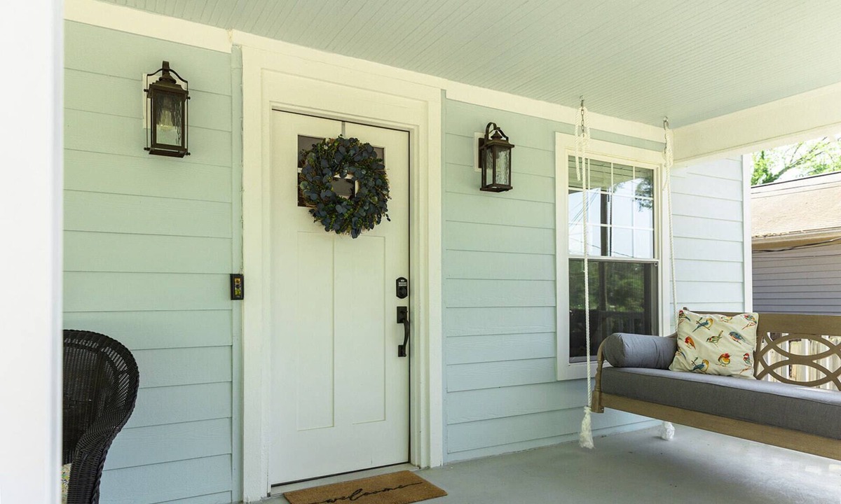 Greenville Cottage | Beautiful Cottage Walkable to Falls Park on the Reedy & Downtown