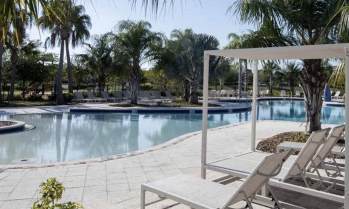 Balm Apartment | Beautiful Duplex House with swimming pool