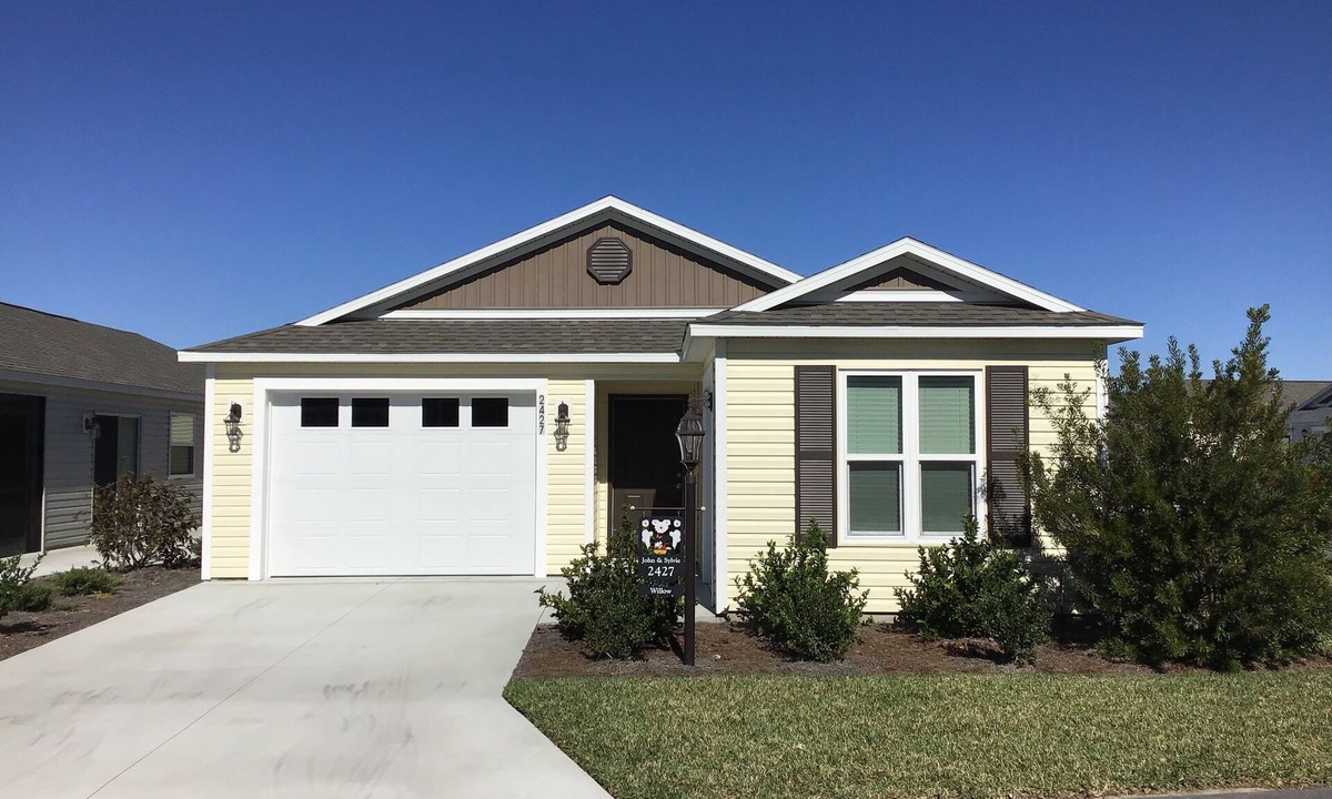 Wildwood House | Beautiful New 2/2 Dog Friendly Villa w/GOLF CART, BBQ & FREE WiFi!
