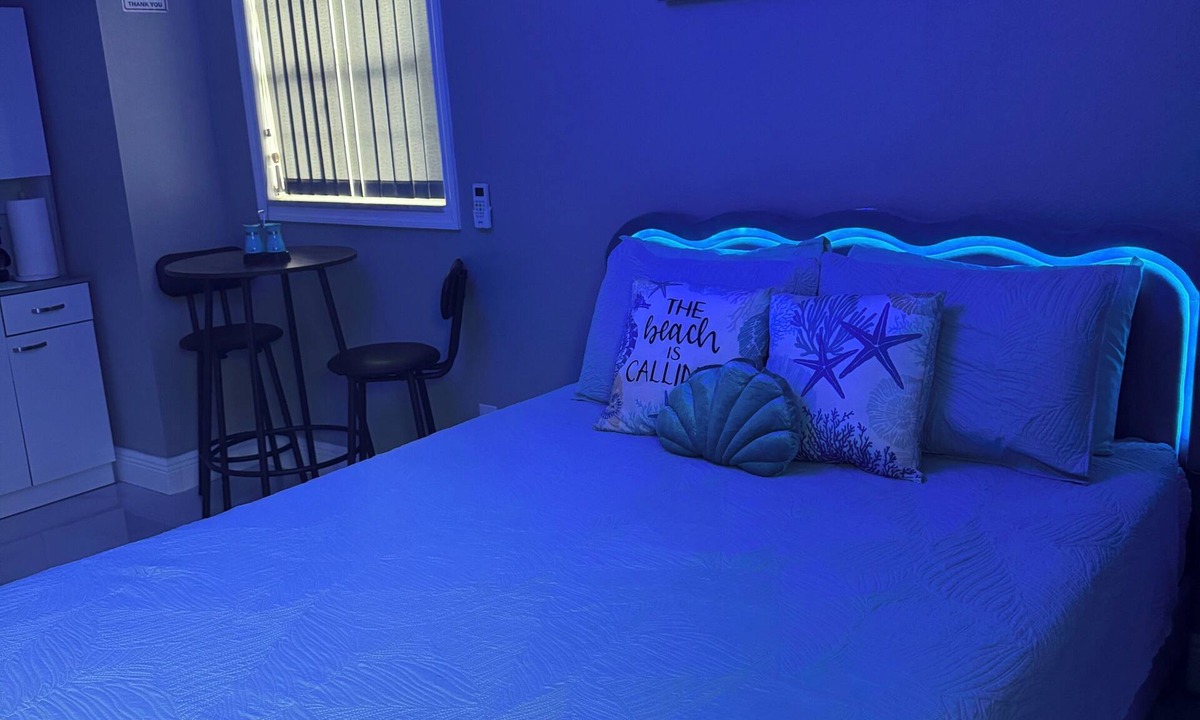 Bay Crest Park Apartment | Blue Horizon