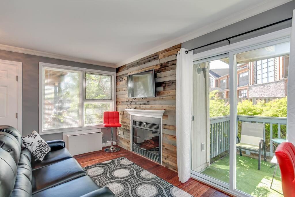 Craigleith House | Blue Mountain Luxury Studio