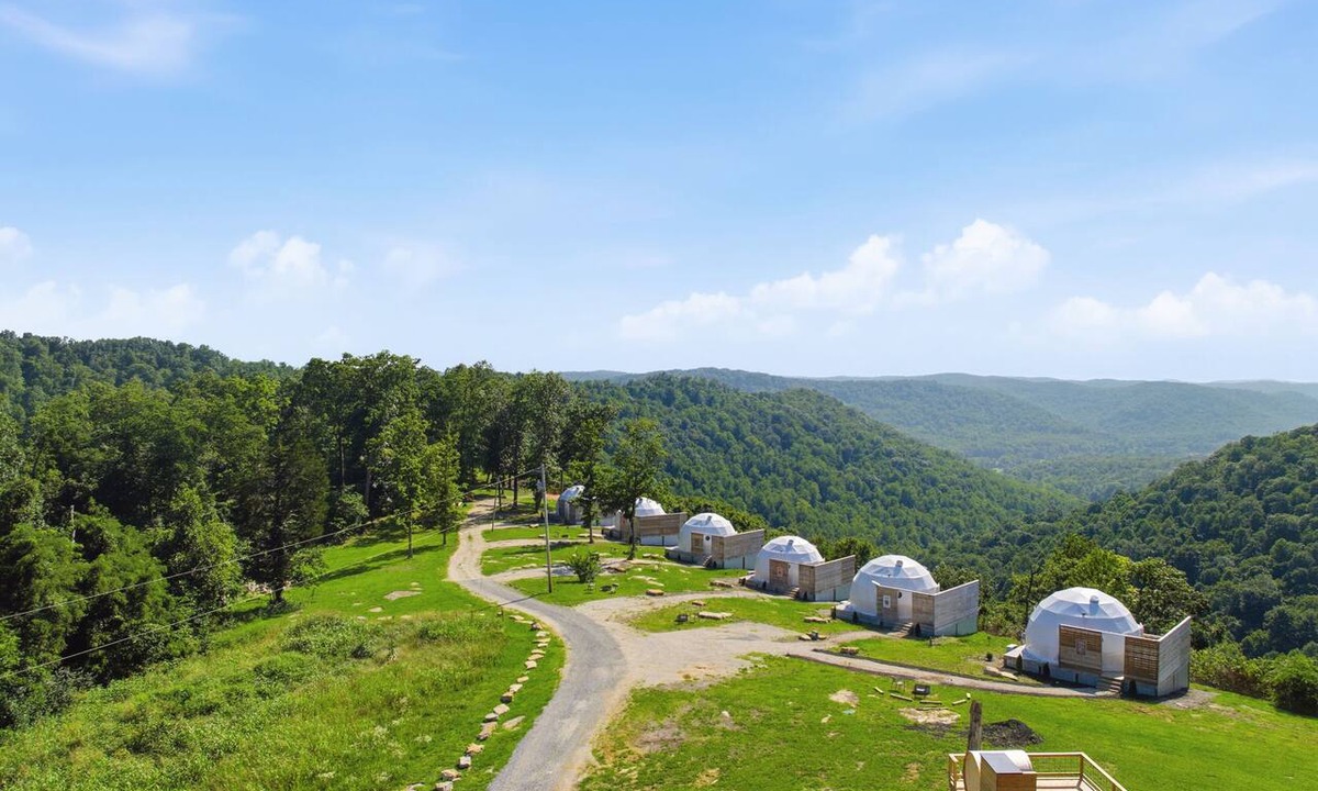 Stanton Cabin | "Bluegrass Bluff" - Overlook Dome 001 in RRG