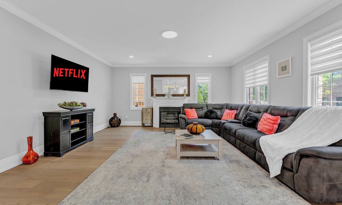 Brampton House | Brampton Stay w/Bar, Patio, Firepit BBQ & Games