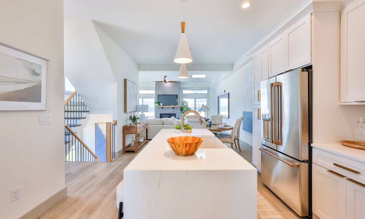 North Beach Haven House | BRAND NEW 4BR 4BA w Pool Prime in Beach Haven.walk to everything