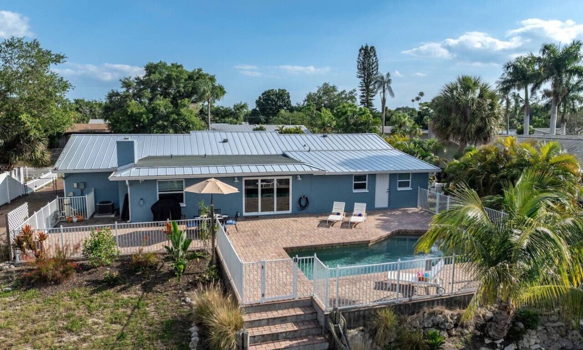 Sarasota House | Brand New Pool Home with Boat Dock and all amenities
