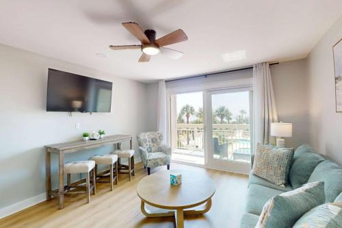North Forest Beach House | Breakers 225