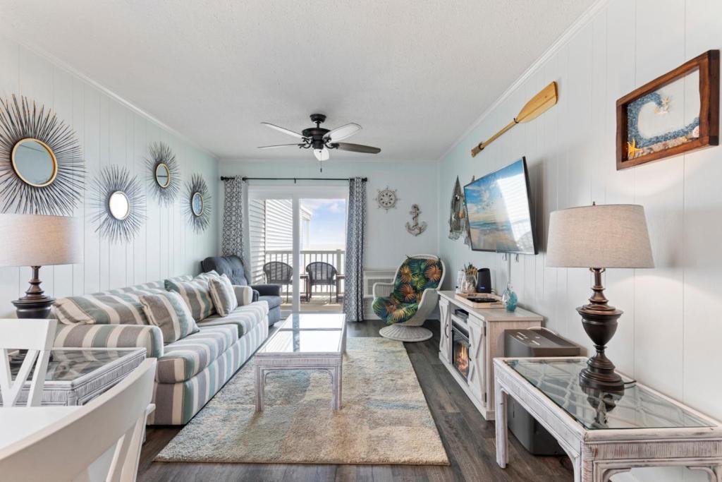 Windy Hill Apartment | Bright and Sunny Condo with Stunning Oceanfront