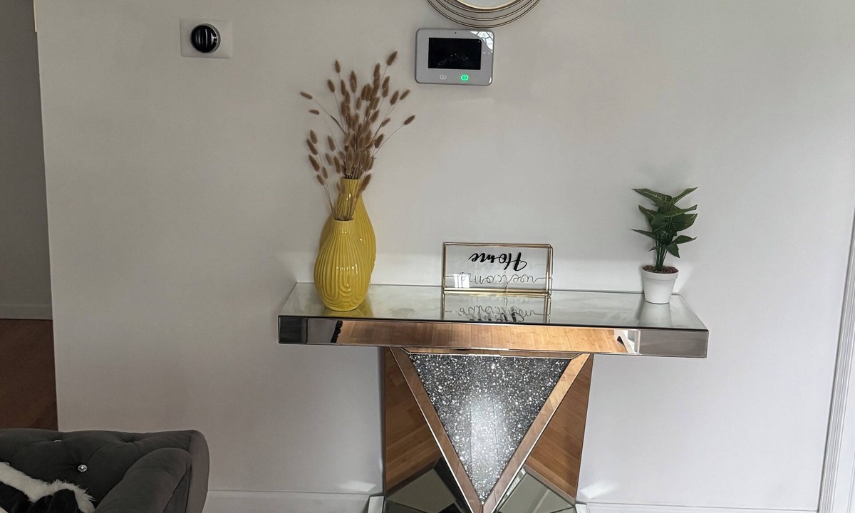 Central Islip House | Bright & Comfortable Home in the Heart of It All