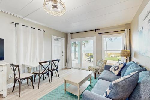 Indian Shores House | Bungalow Beach Place 1
