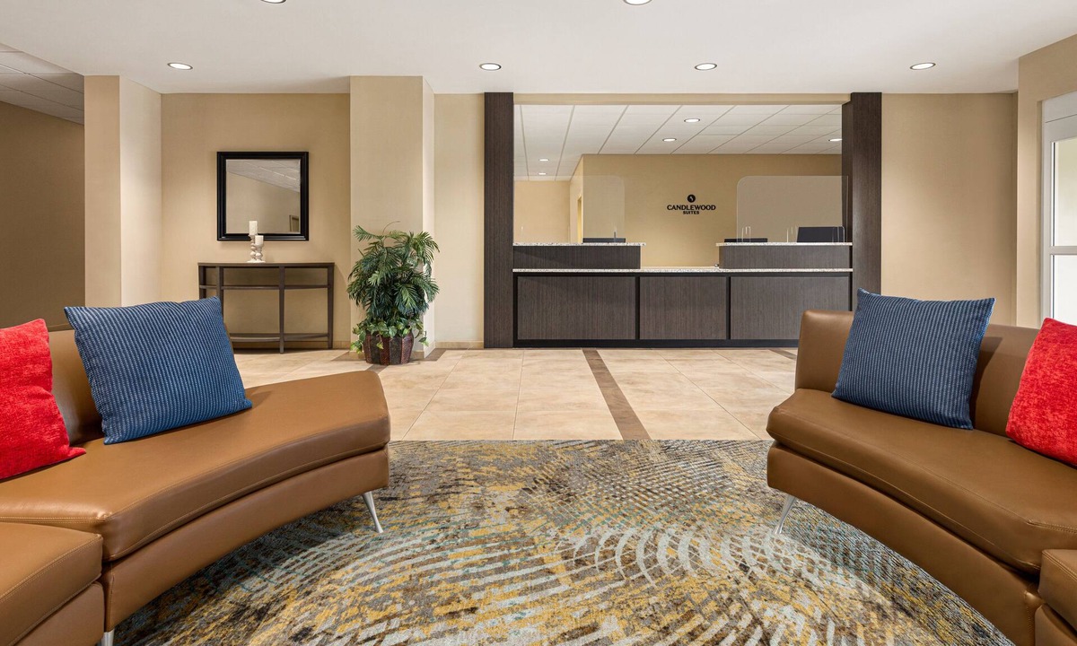 Clearwater Hotel | Candlewood Suites Safety Harbor - Clearwater NE by IHG