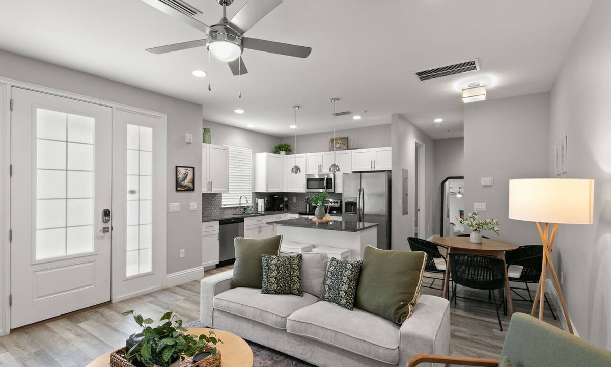 Safety Harbor Apartment | Canopy Cove | Gorgeous Condo In The Heart Downtown