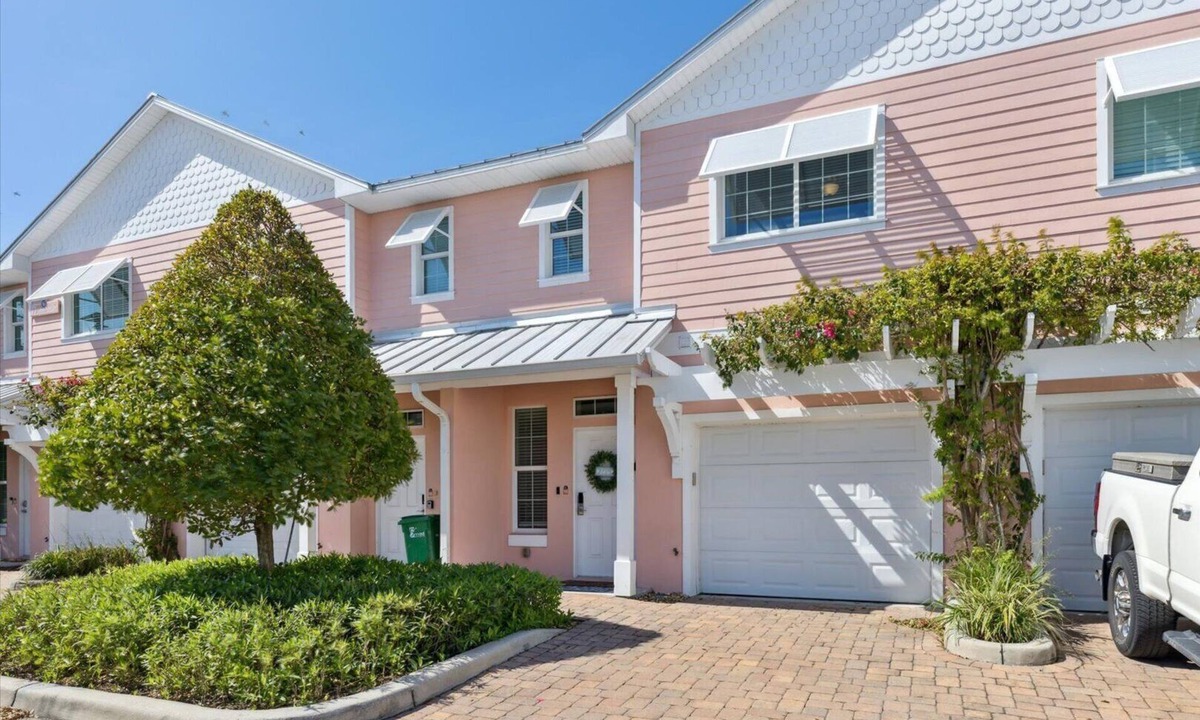 Merritt Island House | Cape Crossing Dream w/Pool, BBQ & Gym - Near Marina, Beach & Shops!