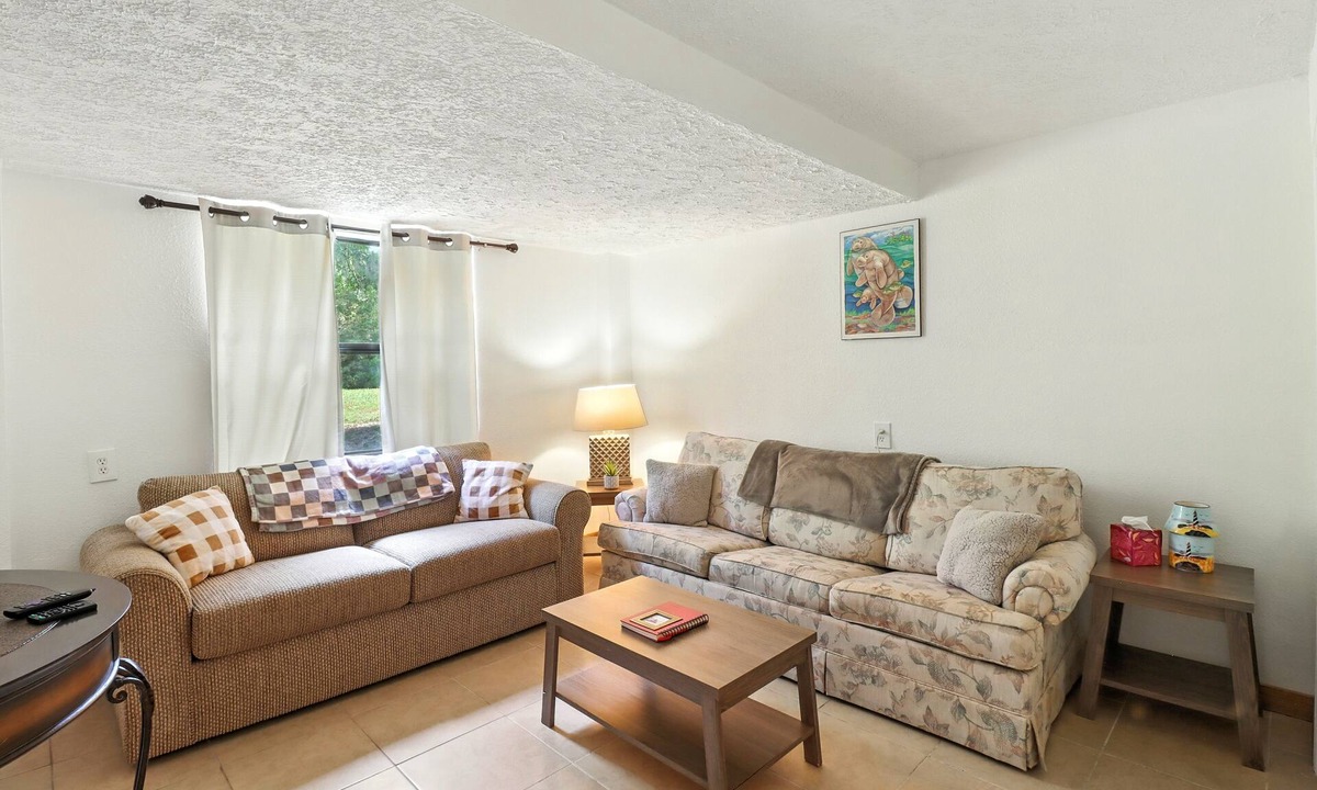 Crystal River Condo | Charming 1-bedroom condo in cool Crystal River with AC
