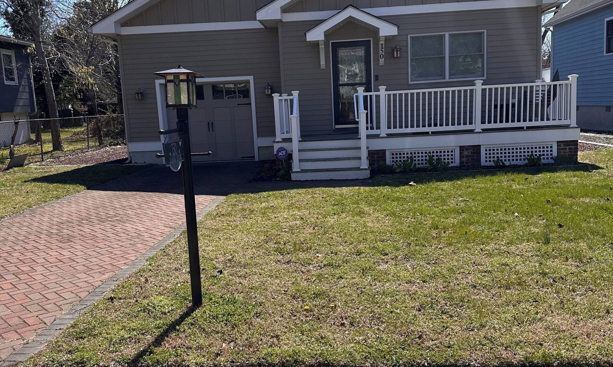 West Cape May House | Charming 3-bedroom, 2.5 bathroom house in West Cape May with AC, great location