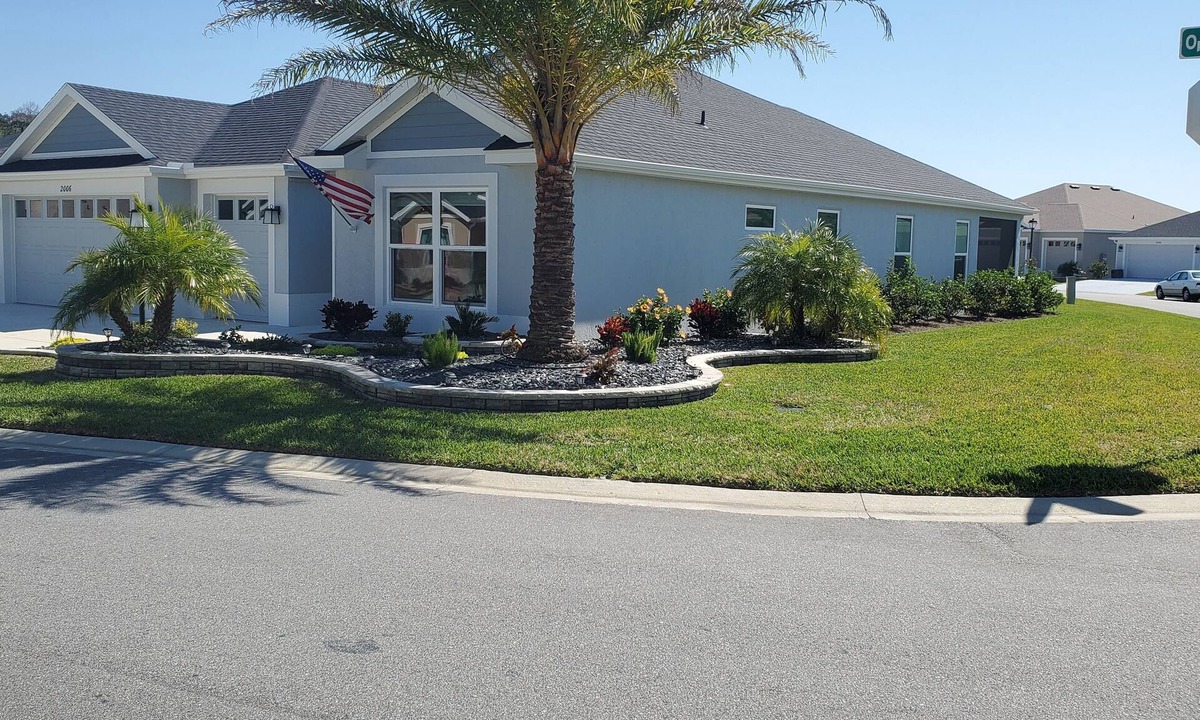 Okahumpka House | Charming 3-bedroom house in fabulous The Villages with AC, Pet Friendly