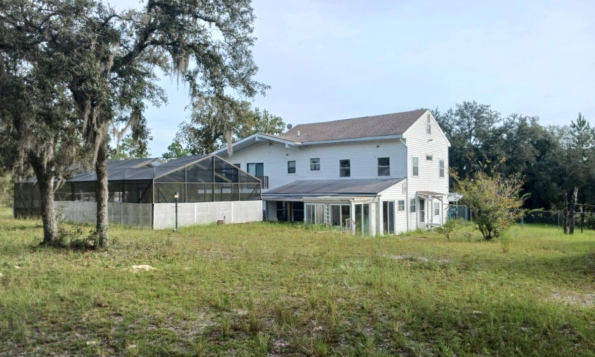 Fellowship Apartment | Charming Private Studio on Quiet Horse Farm – 12 Minutes from WEC Ocala, FL.