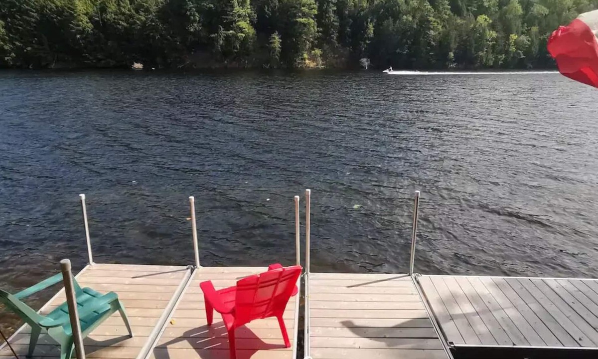 Greater Madawaska Cottage | Charming waterfront cottage @serene natural beauty