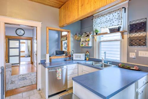 Clifton Heights House | Cincinnati Home w/Deck & Private Hot Tub!