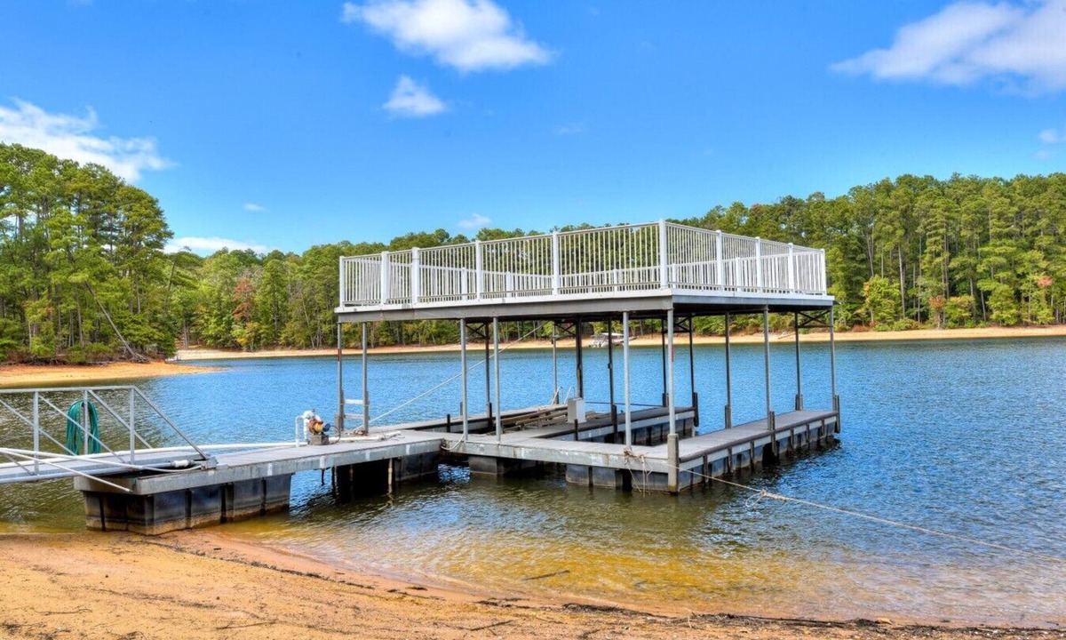 Lincolnton House | Clarks Hill Lake Escape on Jamaica Avenue!