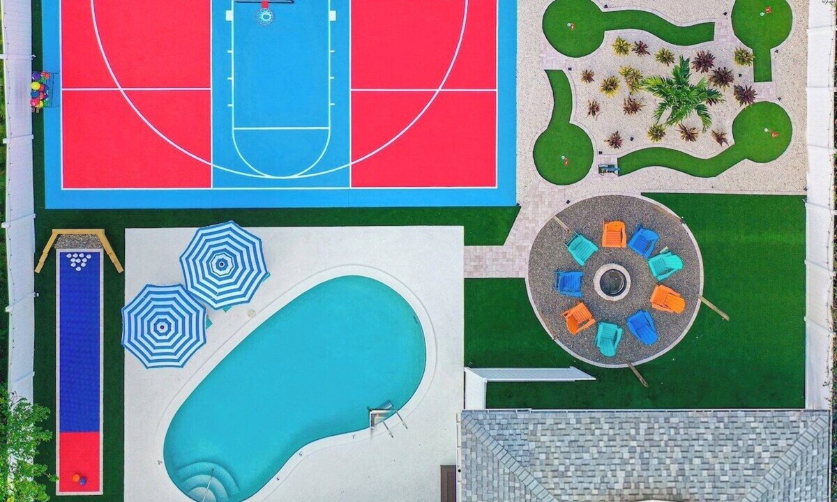 Clearwater House | Clearwater Game Heaven! Pickleball, Golf, Bowling