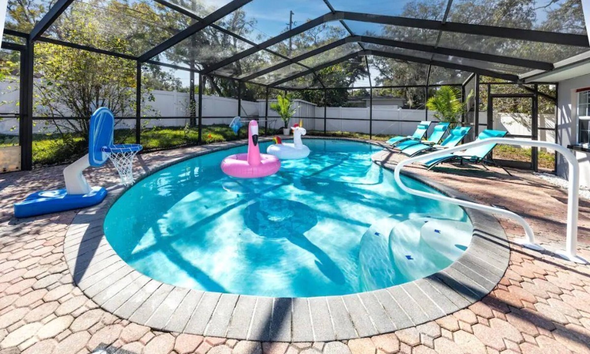 Clearwater House | Clearwater Heated Pool + Arcade + 2 Kings