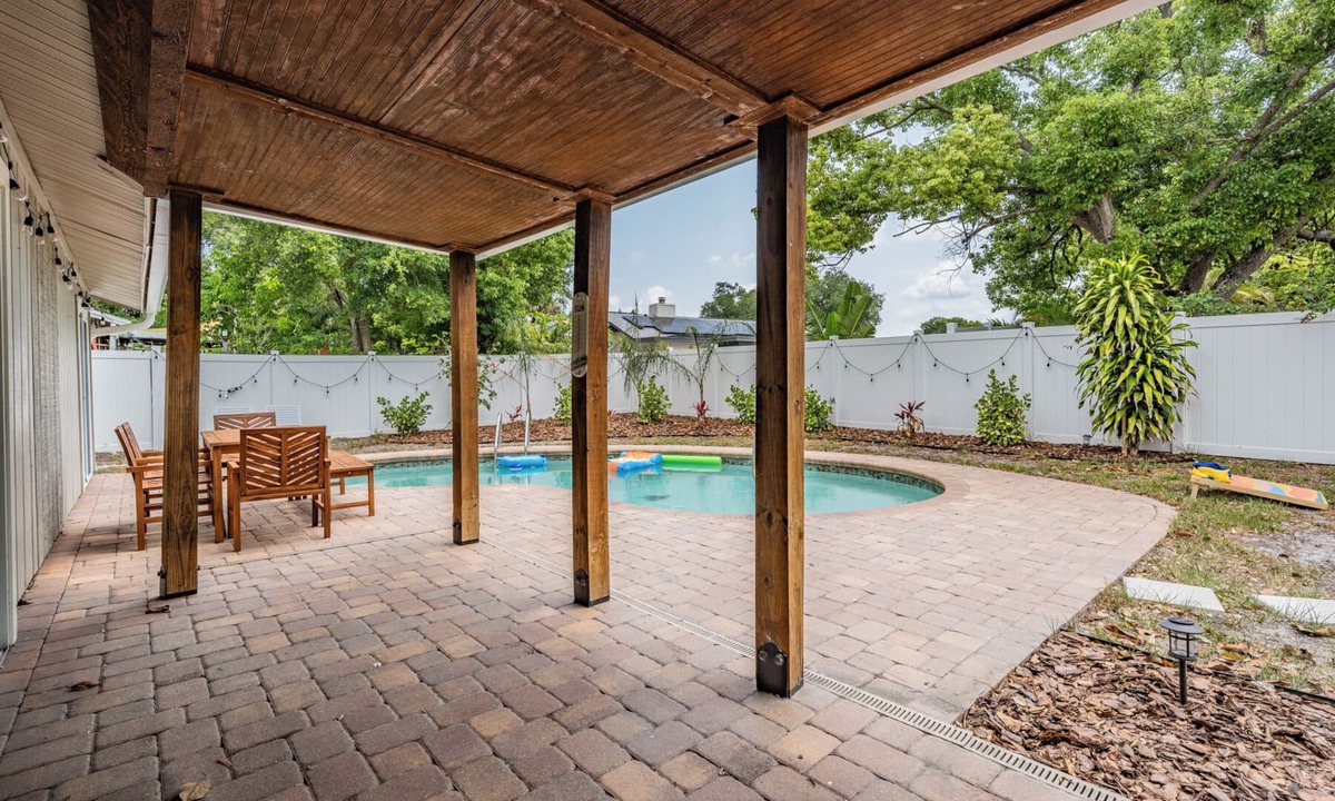 Wexford Leas House | Coastal Getaway with RV/Boat parking + MIL suite!