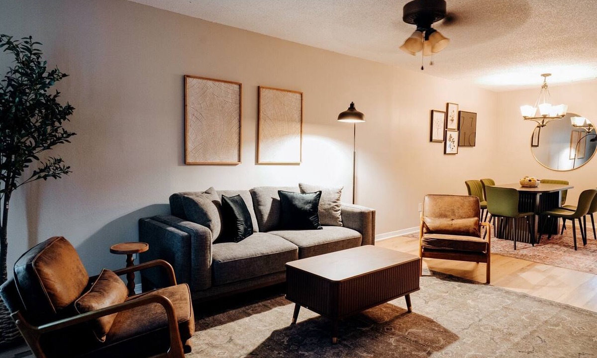 Mobile Apartment | Comfortable 2BR Escape | Chic & Cozy