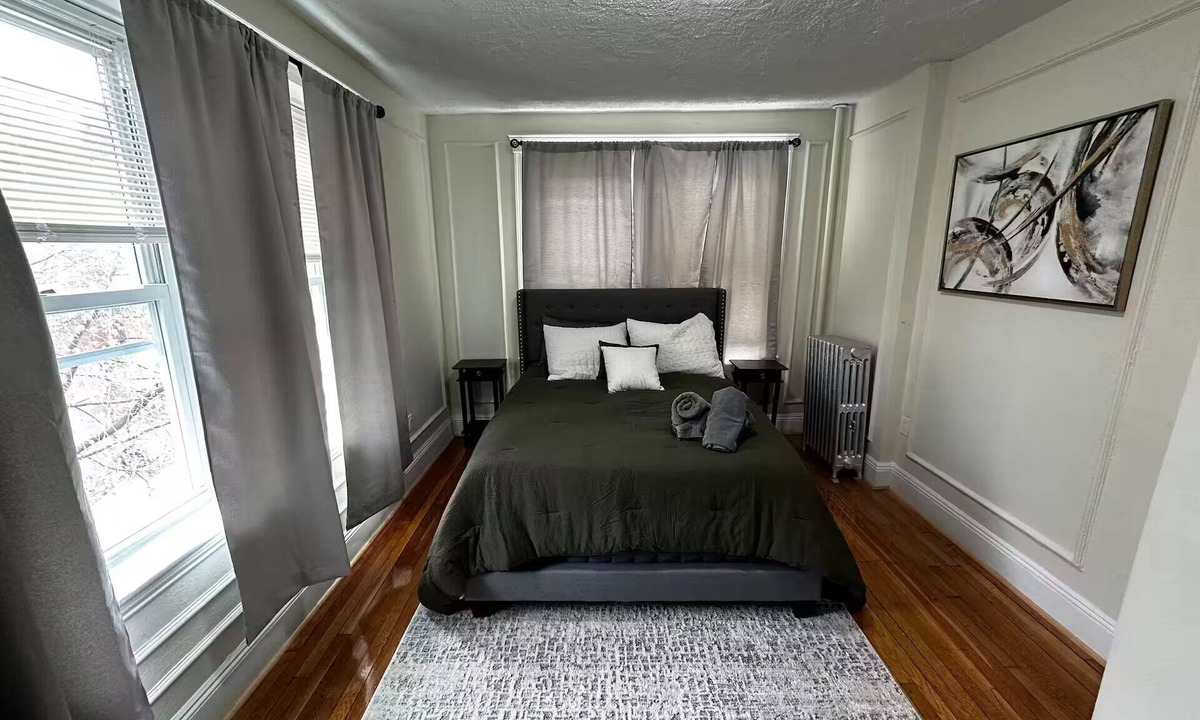 Coolidge Corner South Side Apartment | Coolidge corner entire 1bed apt