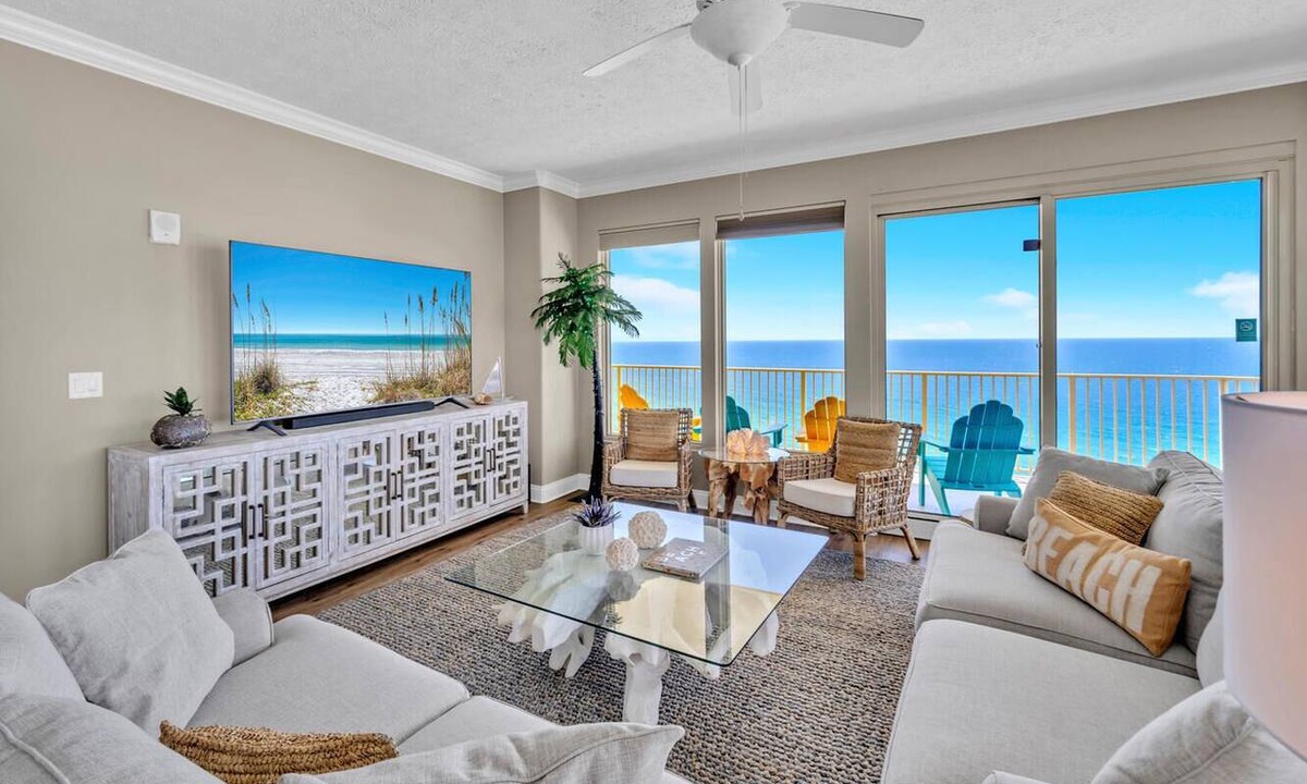 Thomas Drive Condo | ☀️Corner Condoa~ Gulf Front ~ Remodeled ~ 2 Pools ~ 3BR Gulf Crest 2107A