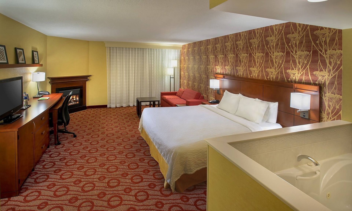 Niagara Falls Hotel | Courtyard by Marriott Niagara Falls