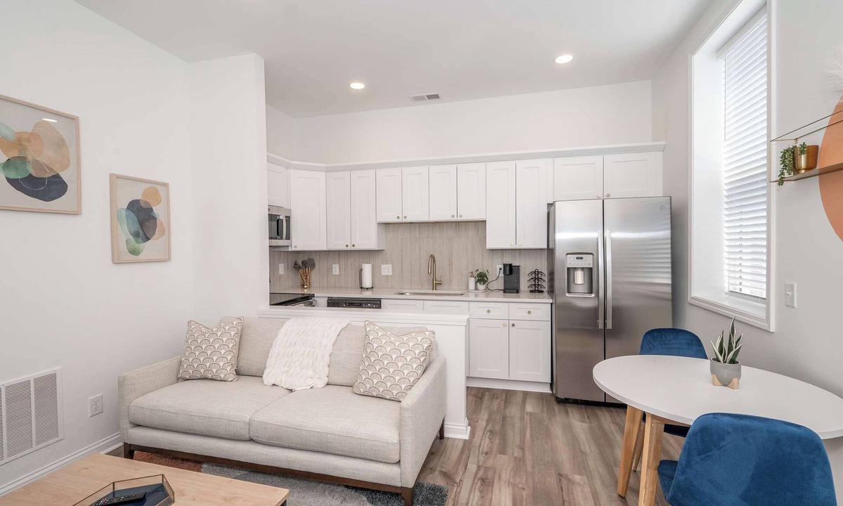 Covington Condo | Covington Charm 202