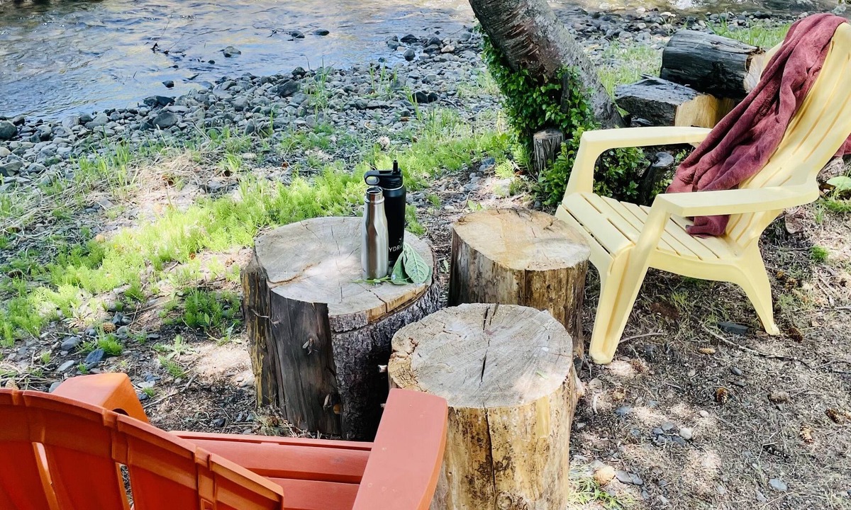 Joseph Apartment | Cowboy Riverfront Retreat, A Studio Style Oasis By The Wallowa River