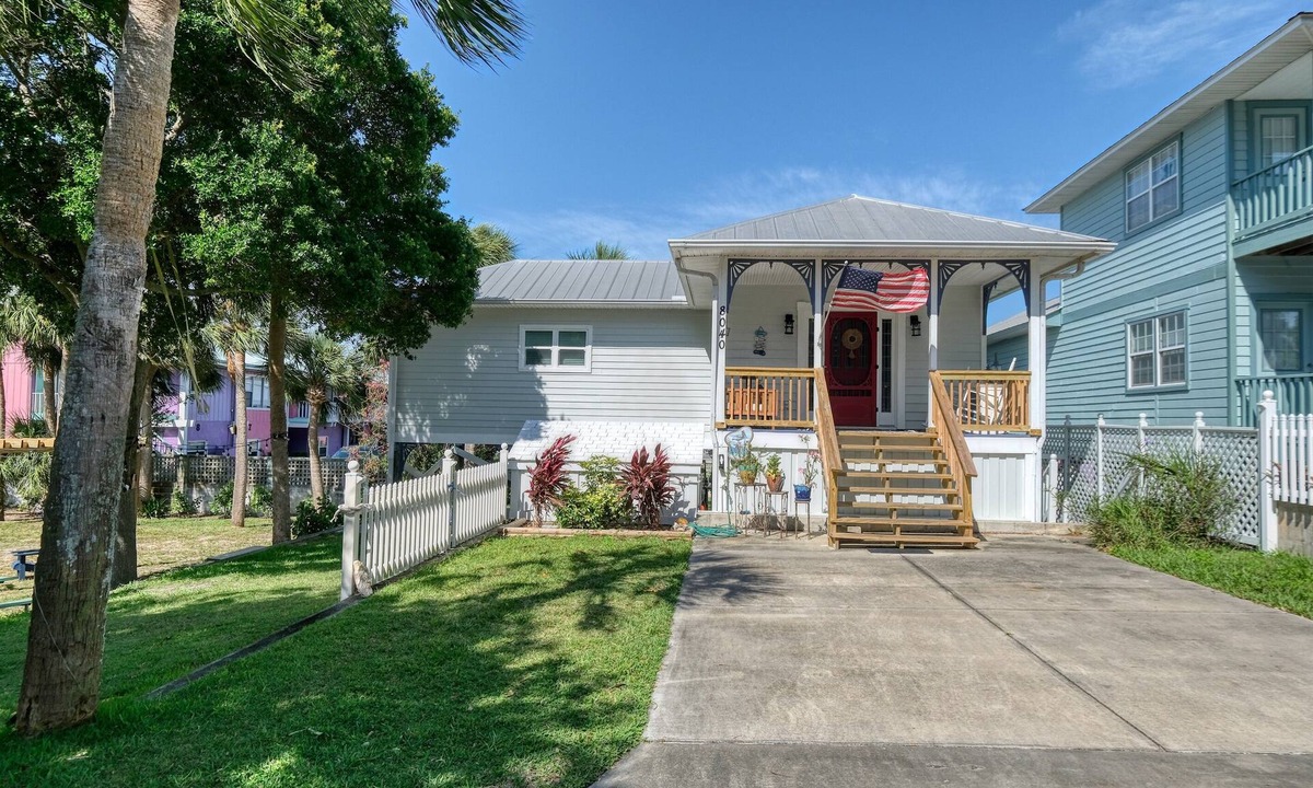 Cedar Key House | Cozy Casita - Luxury in the heart of Cedar Key!