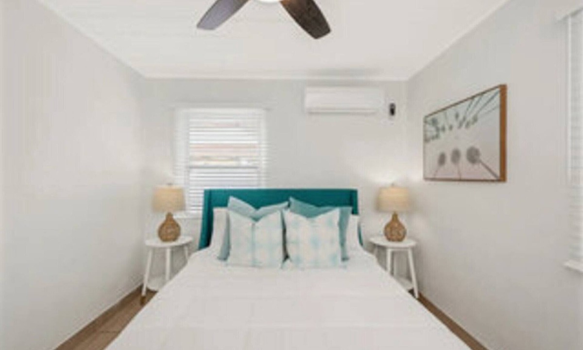 Largo Cottage | Cozy Clearwater Getaway – 10 Mins to Beach
