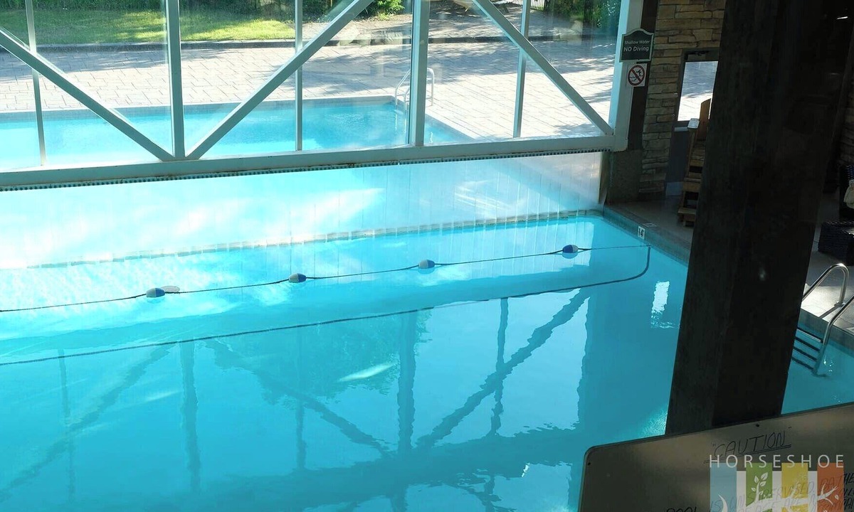 Oro-Medonte Resort | Cozy Copeland Studio + Pool + Patio + Parking