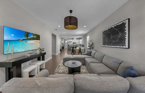 East Tampa House | Cozy Downtown Tampa Family Retreat