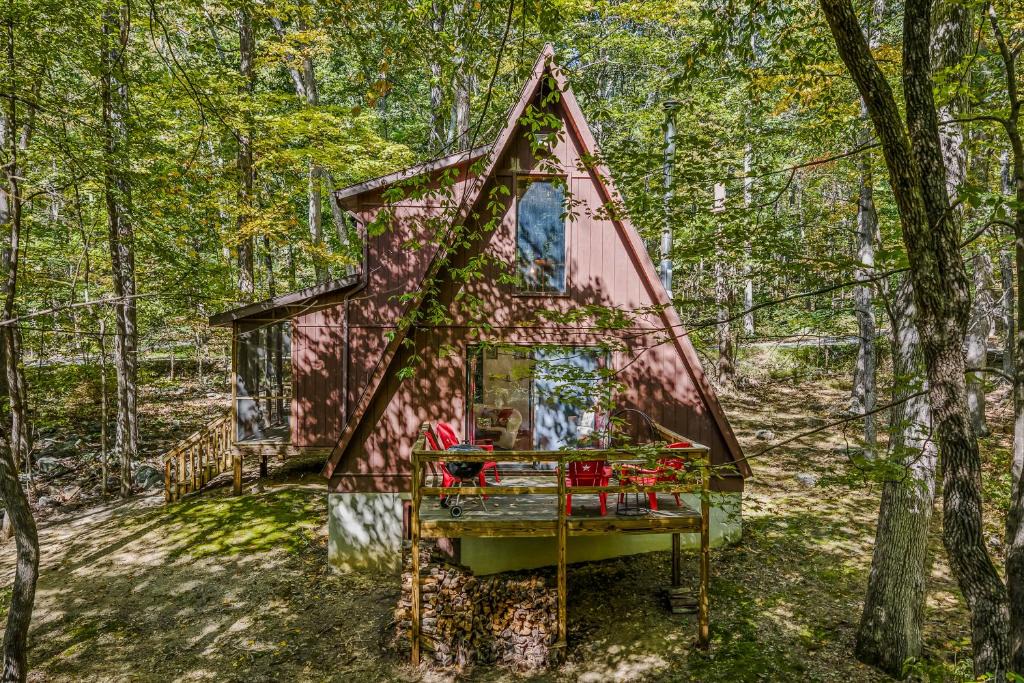Berkeley Springs Villa | Cozy - Experience It All
