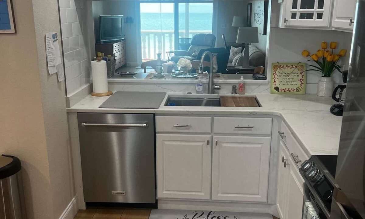 Pass-a-Grille Condo | Cozy Pass-a-Grille on the Beach Condo