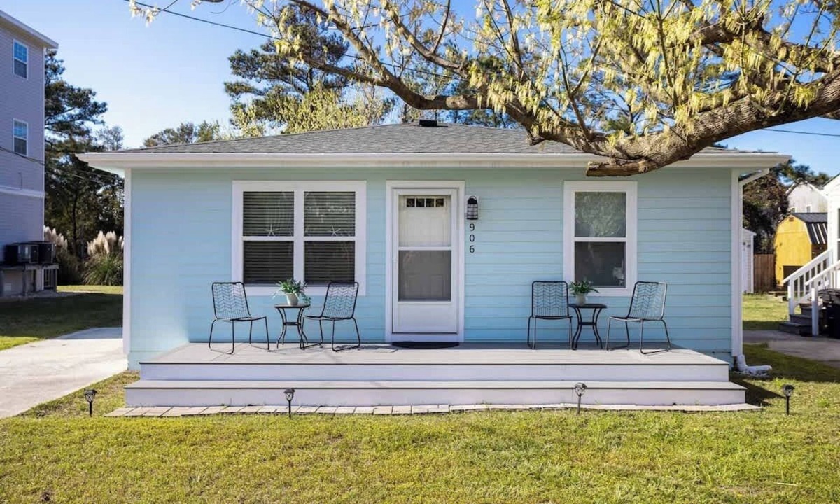 Colington House | Cozy Soundside Cottage Bring Your Dog!
