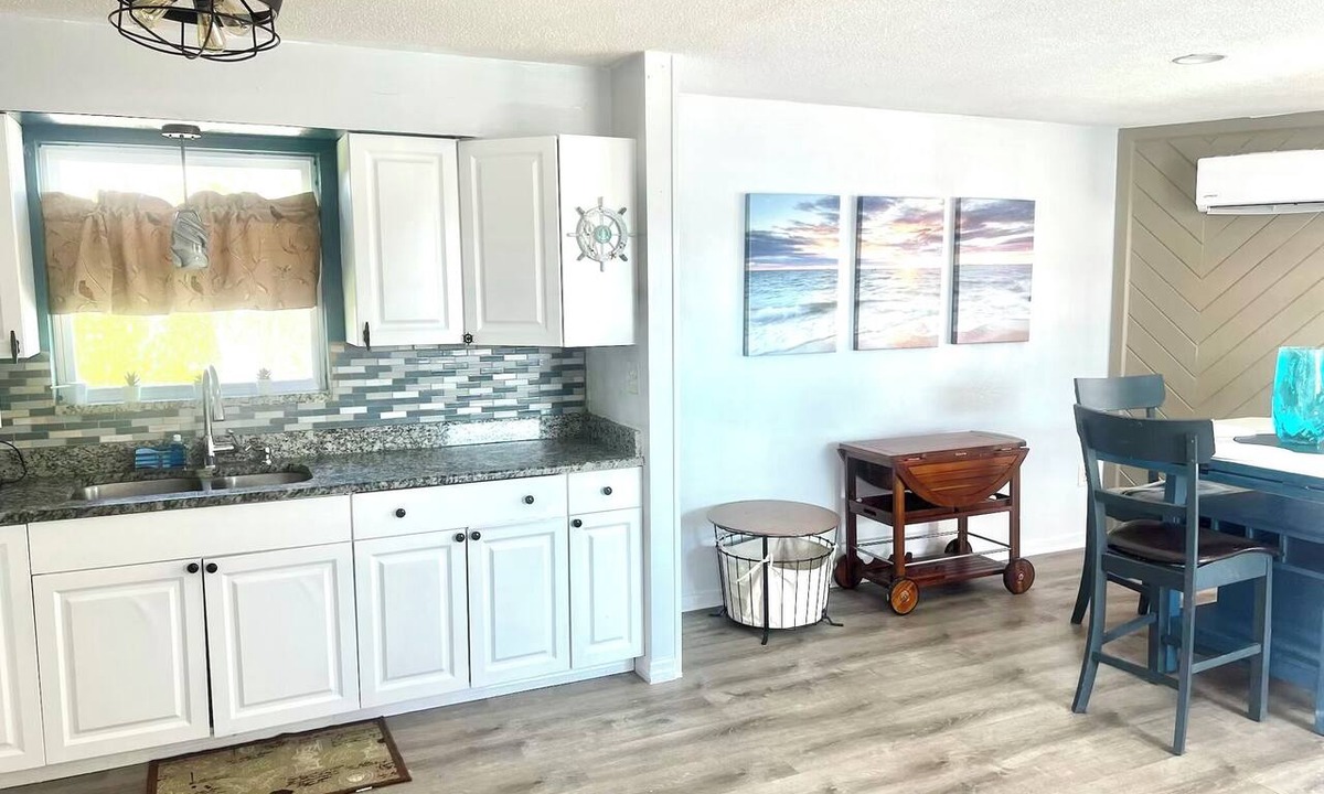 Bayou Shores Apartment | Cozy Waterfront 1bedroom FREE KAYAK and Parking