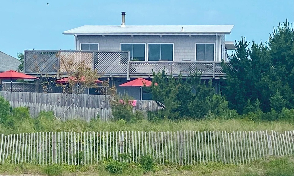 Bayberry Dunes House | Davis Park Waterview, 4th House from Ocean, WiFi, Pool, AC/Heat
