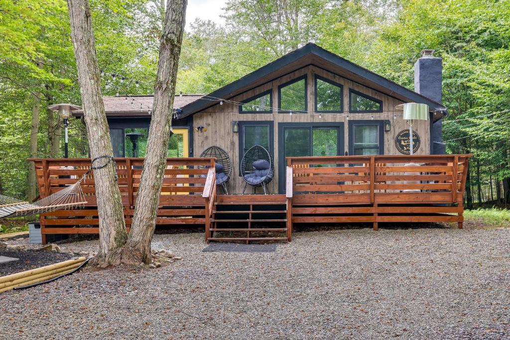 Gouldsboro House | Deck, Fire Pit & Sauna: Big Bass Lake Getaway!