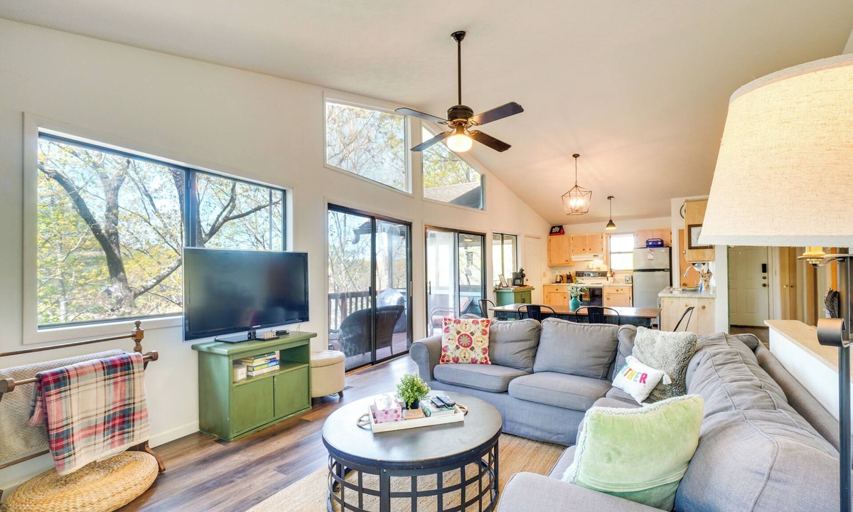 Unaka Cabin | Dock on Hiwassee Lake! Family Murphy Retreat