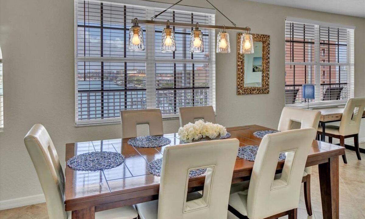 Clearwater Beach Condo | DOCKSIDE CONDOS- UNIT 501 GREAT LOCATION WITH FABULOUS VIEWS !