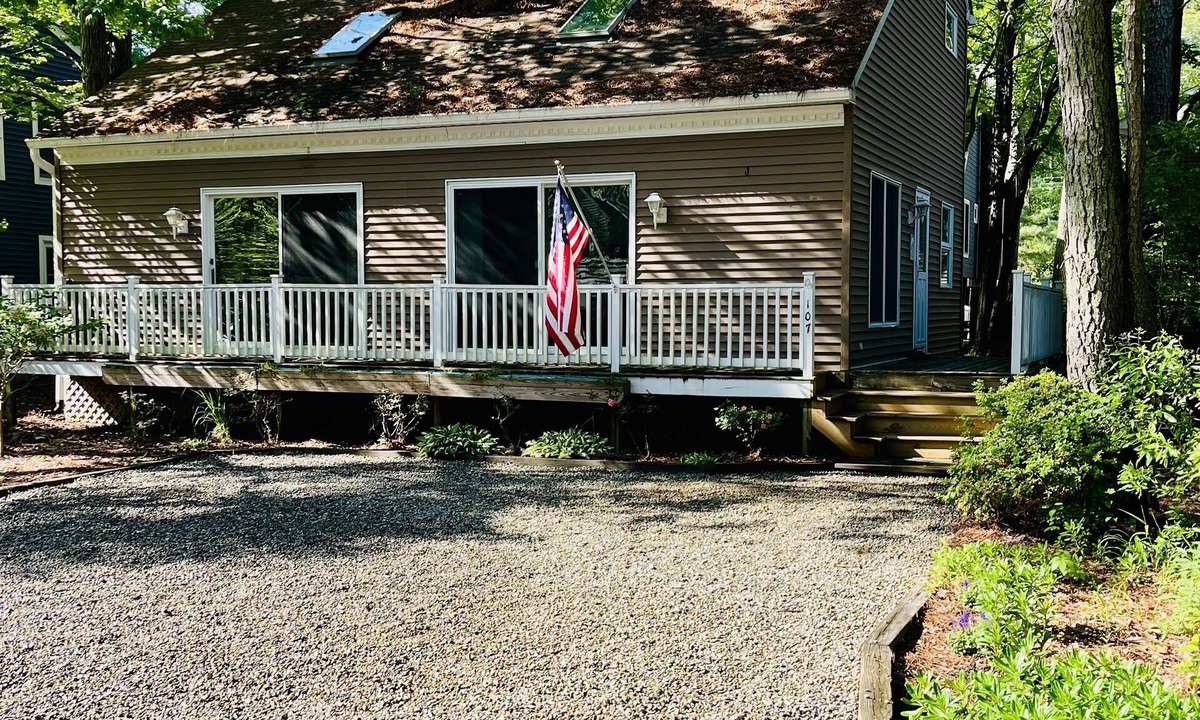 Sandpiper Pines House | Dog-friendly 3BR, close to South Bethany beach and boardwalk