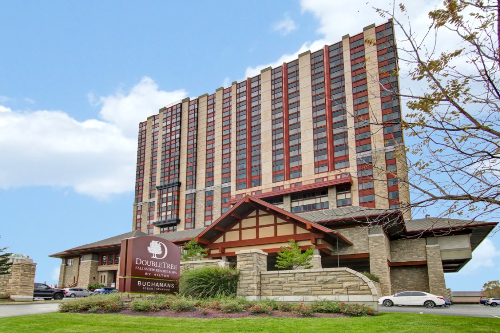 Fallsview Hotel | DoubleTree Fallsview Resort & Spa by Hilton Niagara Falls