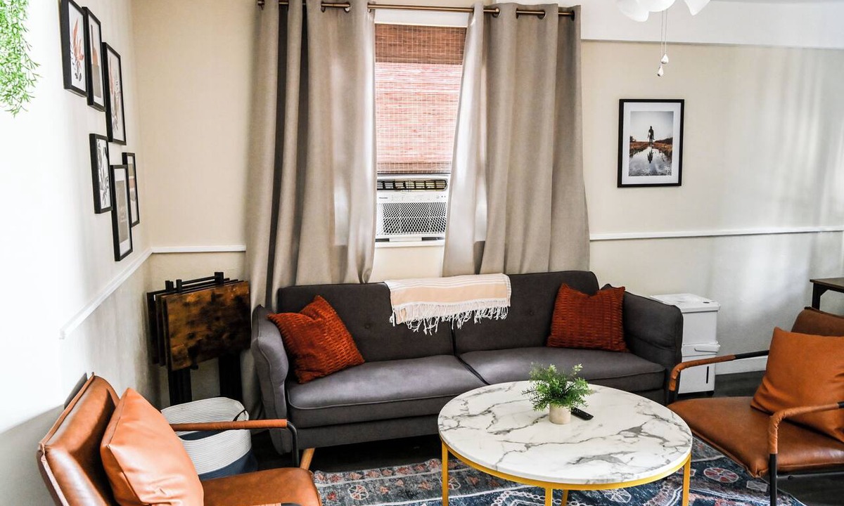 Lincolnville Apartment | Downtown Retreat Near Nights of Lights with Parking