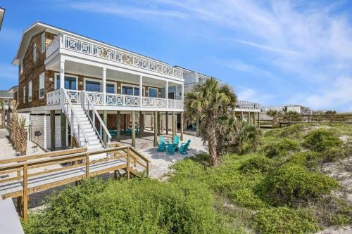 American Beach House | Driftwood Dunes - Oceanfront Beach House