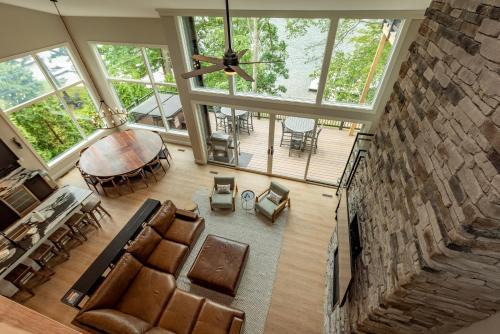 McHenry House | Edgewater Escape