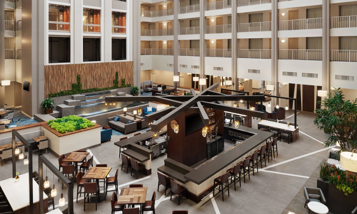 Covington Hotel | Embassy Suites by Hilton Cincinnati RiverCenter